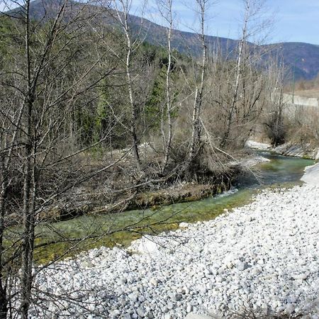 Charmant appartement au cœur des grès d Annot Esterno foto